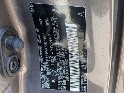 Used 2015 Toyota Sienna LE FWD image 17