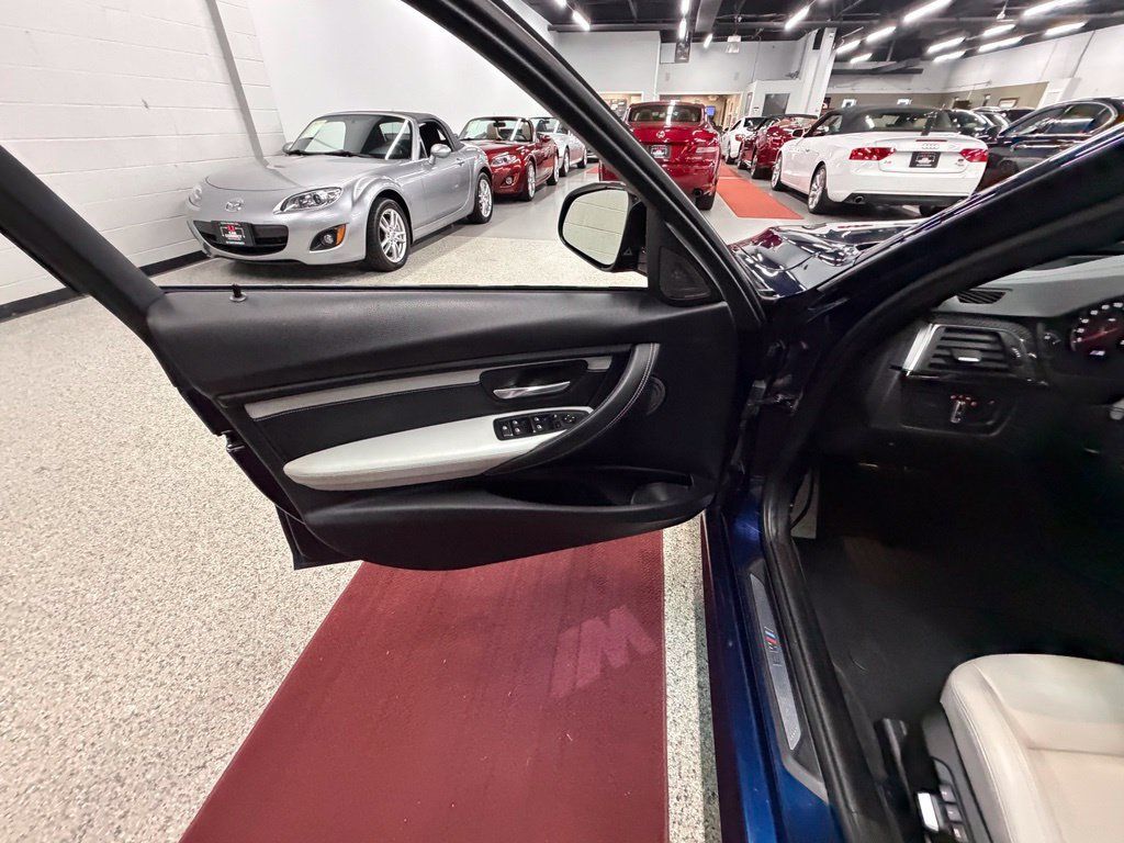 Used 2018 BMW M3 RWD image 18