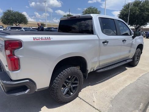 Used 2022 Chevrolet Silverado 1500 LT Trail Boss w/ Safety Package AWD/4WD image 6