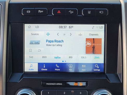 Used 2021 Ford F350 Platinum w/ FX4 Off-Road Package image 25