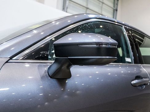 Certified 2024 Toyota Crown Limited image 12