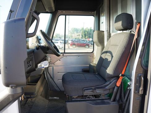 Used 2024 Chevrolet Brightdrop 400 w/ Commercial Equipment Package AWD/4WD image 4