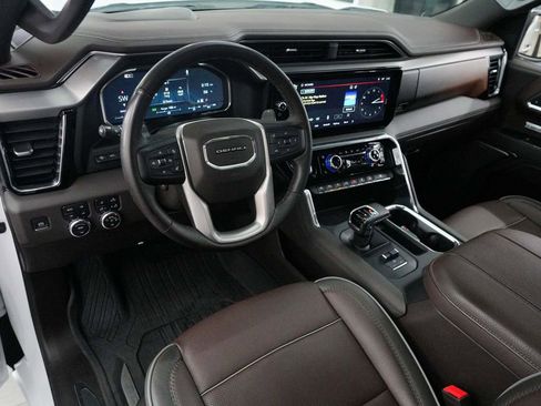 Used 2024 GMC Sierra 1500 Denali w/ Denali Reserve Package AWD/4WD image 15
