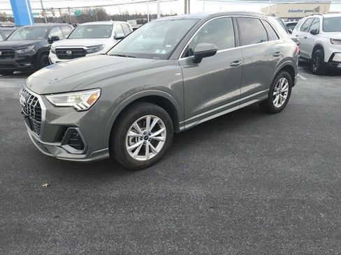 Used 2025 Audi Q3 2.0T Premium image 4