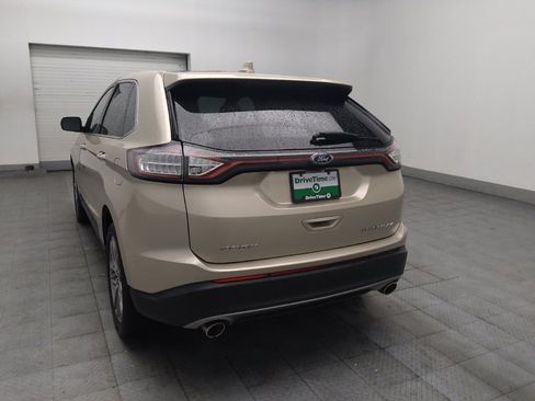 Used 2017 Ford Edge Titanium w/ Equipment Group 301A FWD image 5