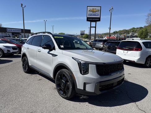 Used 2024 Kia Sorento SX AWD/4WD image 1