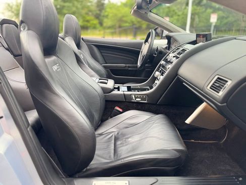 Used 2012 Aston Martin DBS Volante image 46