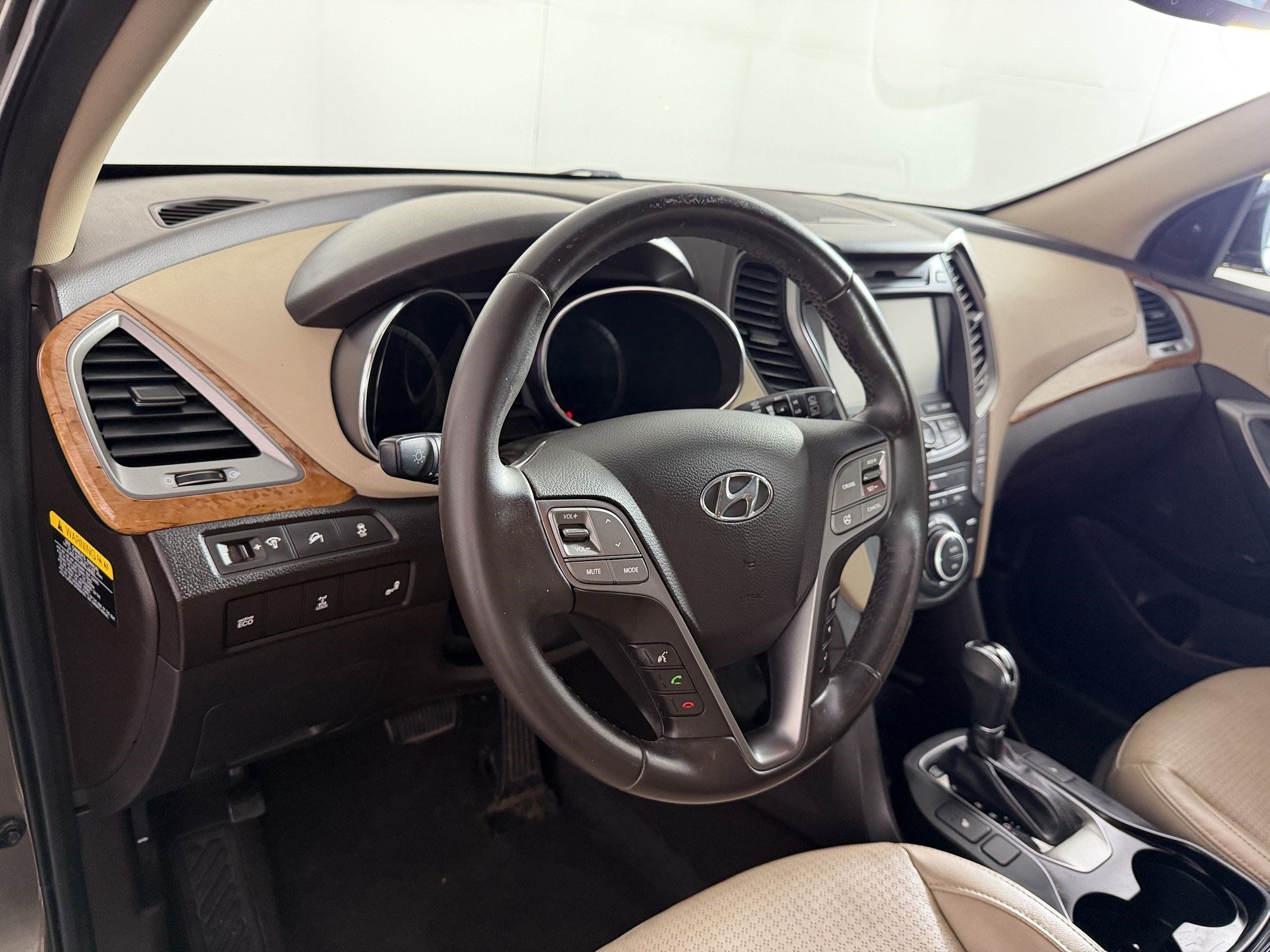 Used 2014 Hyundai Santa Fe Sport 2.0T w/ Navigation Package 06 AWD/4WD image 4