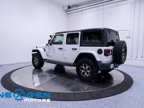 Used 2020 Jeep Wrangler Unlimited Sahara image 28