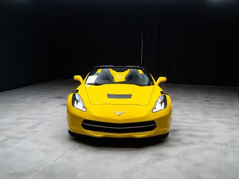 Used 2015 Chevrolet Corvette Stingray Convertible w/ 3LT Preferred Equipment Group RWD image 4