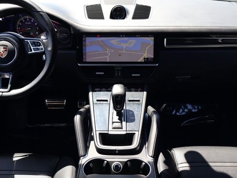 Certified 2019 Porsche Cayenne Turbo image 20