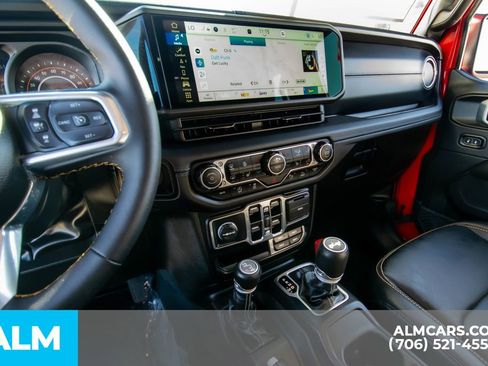 Used 2024 Jeep Wrangler Sahara w/ Technology Group image 15