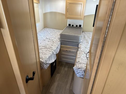 Used 2019 Mercedes-Benz Sprinter 170 image 68