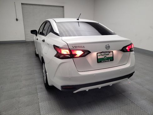 Used 2020 Nissan Versa S image 6