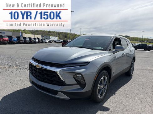 Used 2025 Chevrolet Blazer LT AWD/4WD image 1
