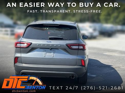 Used 2025 Ford Escape ST-Line FWD image 4