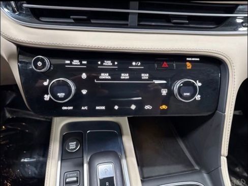 Used 2023 INFINITI QX60 Luxe w/ Cargo Package AWD/4WD image 21