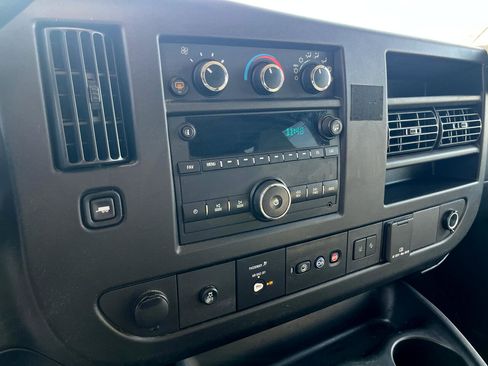 Used 2019 Chevrolet Express 3500 LT w/ LT Preferred Equipment Group image 18