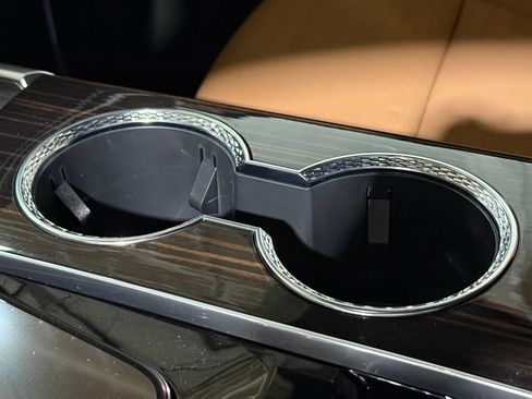 New 2026 Cadillac Escalade ESV Luxury image 38