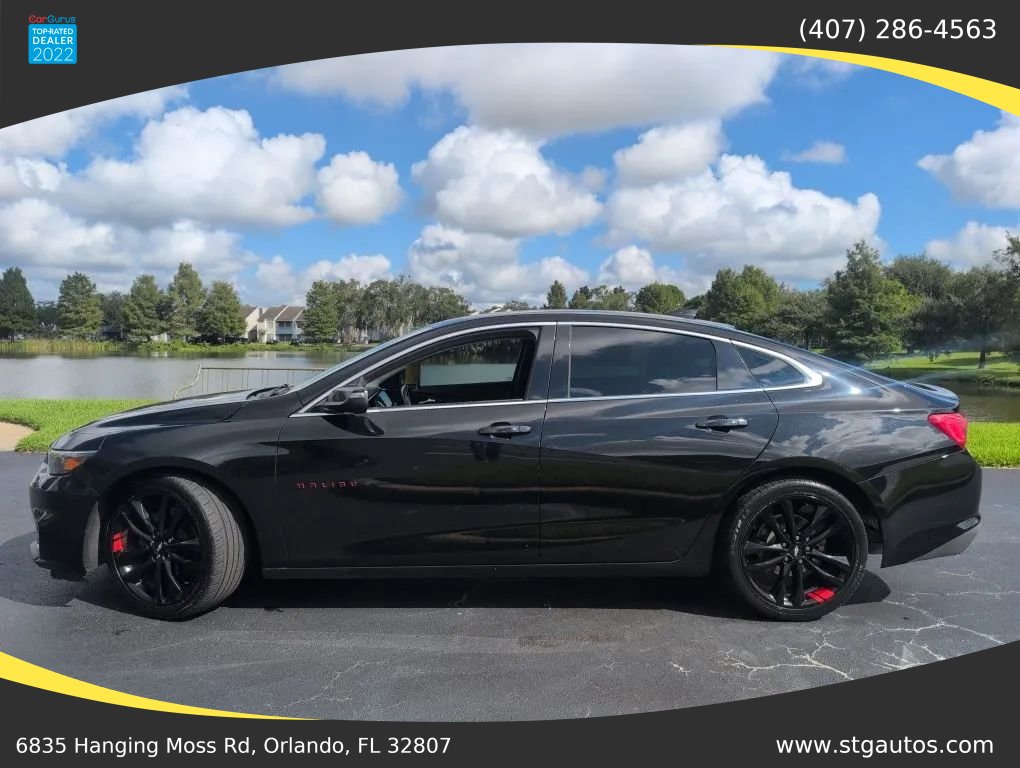 Used 2018 Chevrolet Malibu LT w/ Leather Package FWD image 2