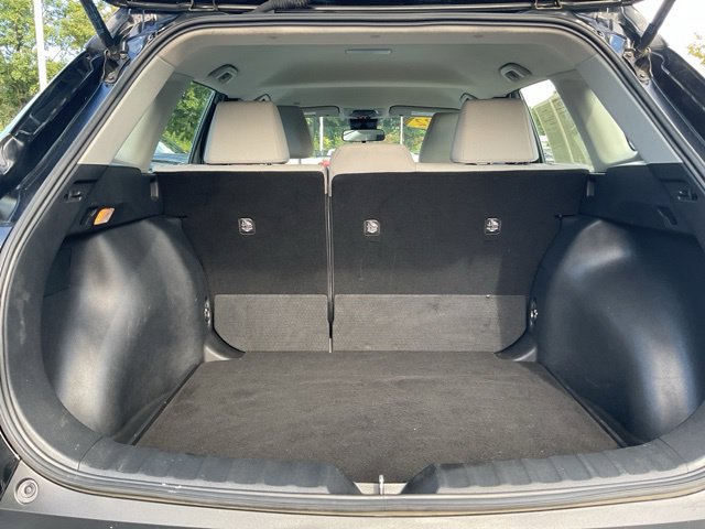 Used 2022 Toyota Corolla Cross L FWD image 11
