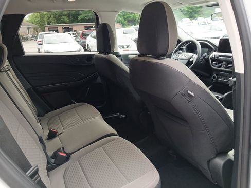 Used 2022 Ford Escape SE w/ Convenience Package FWD image 14