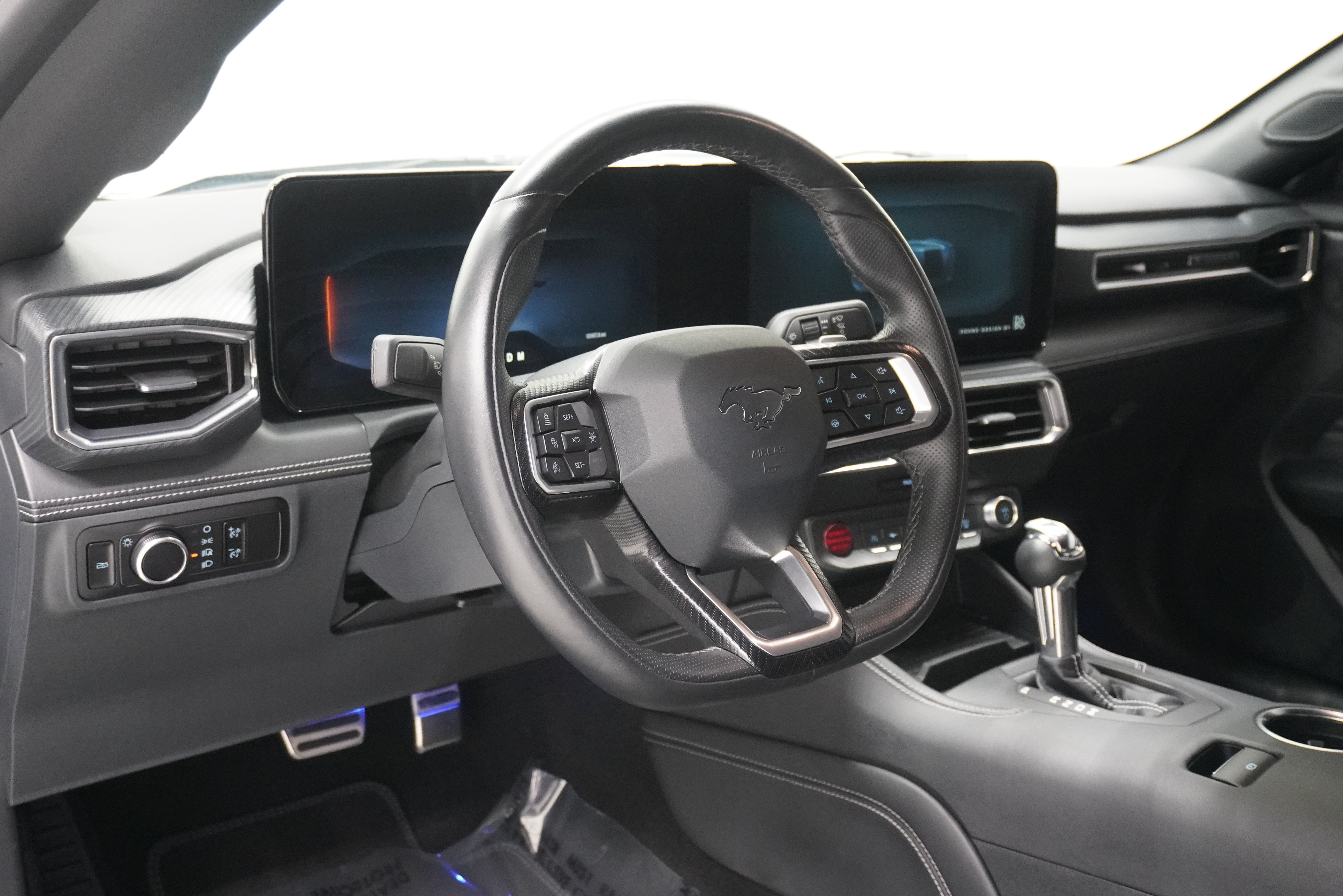 Used 2024 Ford Mustang GT Premium RWD image 11