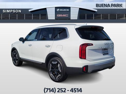 Used 2023 Kia Telluride S w/ S Sunroof Package image 6