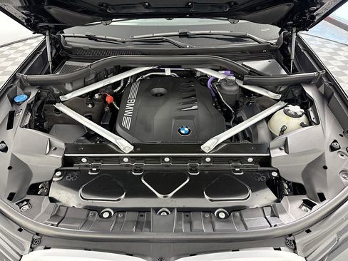 Used 2023 BMW X7 xDrive40i image 31