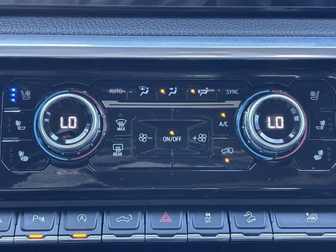 Used 2022 GMC Sierra 1500 Denali w/ Technology Package image 24