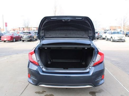 Used 2019 Honda Civic EX image 9