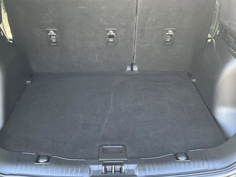 Used 2020 Ford Escape SE image 15