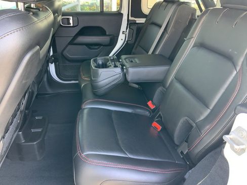 Certified 2019 Jeep Wrangler Unlimited Rubicon image 18