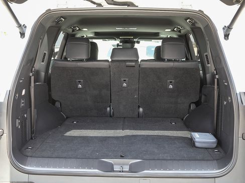 Used 2024 Lexus LX 600 F Sport AWD/4WD image 25