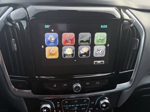 Used 2019 Chevrolet Traverse LT w/ LT Premium Package image 24