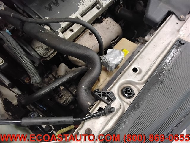 Used 2004 Toyota Sienna XLE w/ XLE Pkg 17 AWD/4WD image 10