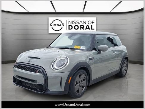 Used 2022 MINI Cooper S FWD image 1
