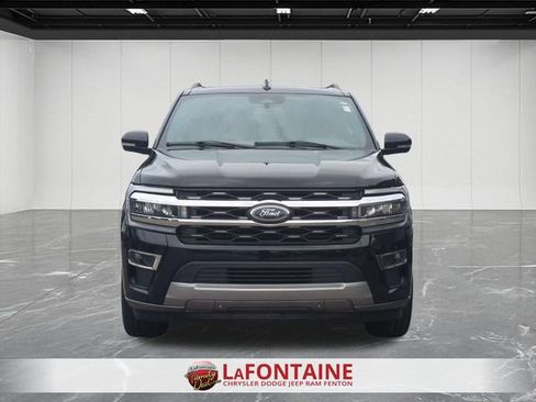 Used 2024 Ford Expedition Limited AWD/4WD image 8