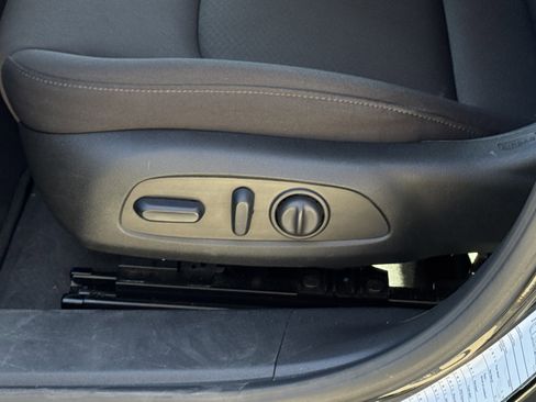 Used 2024 Chevrolet Malibu LT image 17