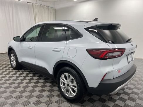 New 2026 Ford Escape Active w/ Cold Weather Package AWD/4WD image 4