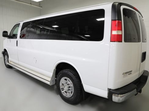 Used 2015 Chevrolet Express 3500 LS RWD image 14