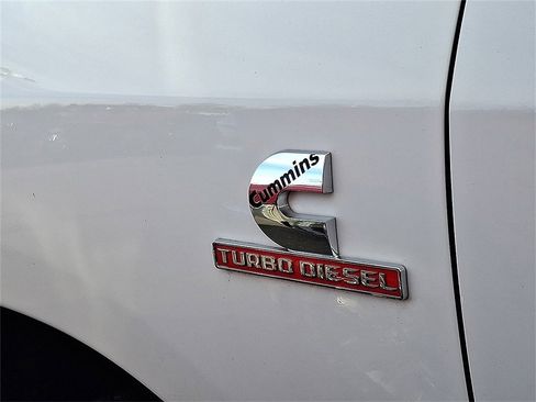 Used 2019 RAM 2500 Big Horn image 9