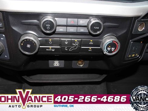 Used 2025 Ford F350 XLT AWD/4WD image 36