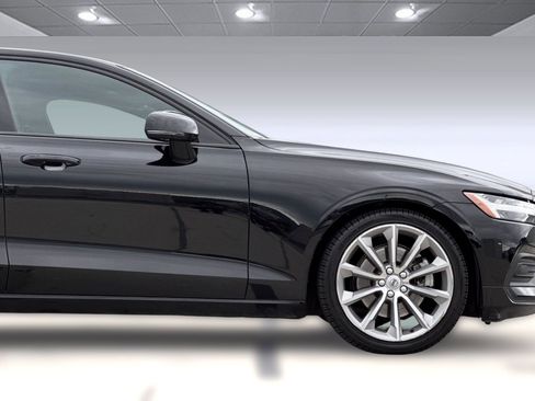 Used 2020 Volvo S60 T5 Momentum w/ Protection Package image 34