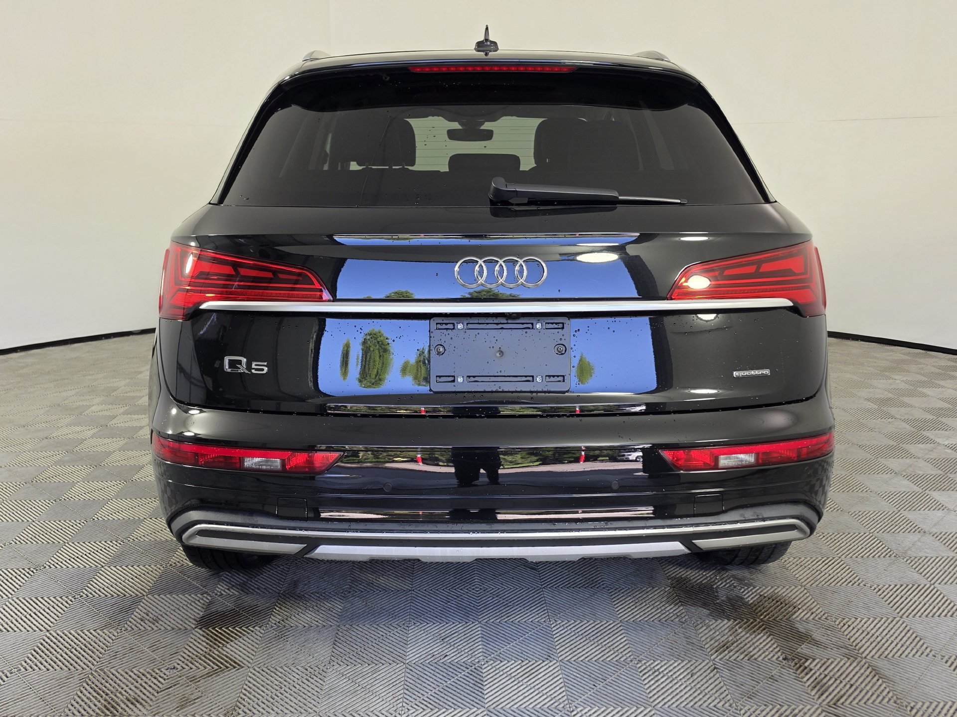 Used 2024 Audi Q5 Premium AWD/4WD image 6