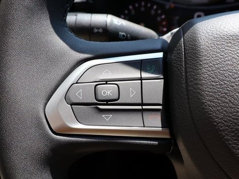 New 2025 Jeep Compass Limited image 13