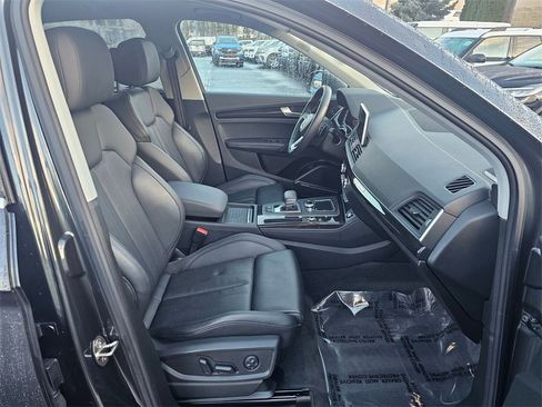 Used 2020 Audi Q5 e Premium Plus image 10