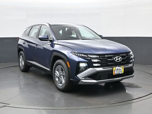 New 2026 Hyundai Tucson SE image 3