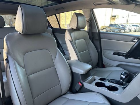 Used 2018 Kia Sportage EX w/ EX Premium Package image 17