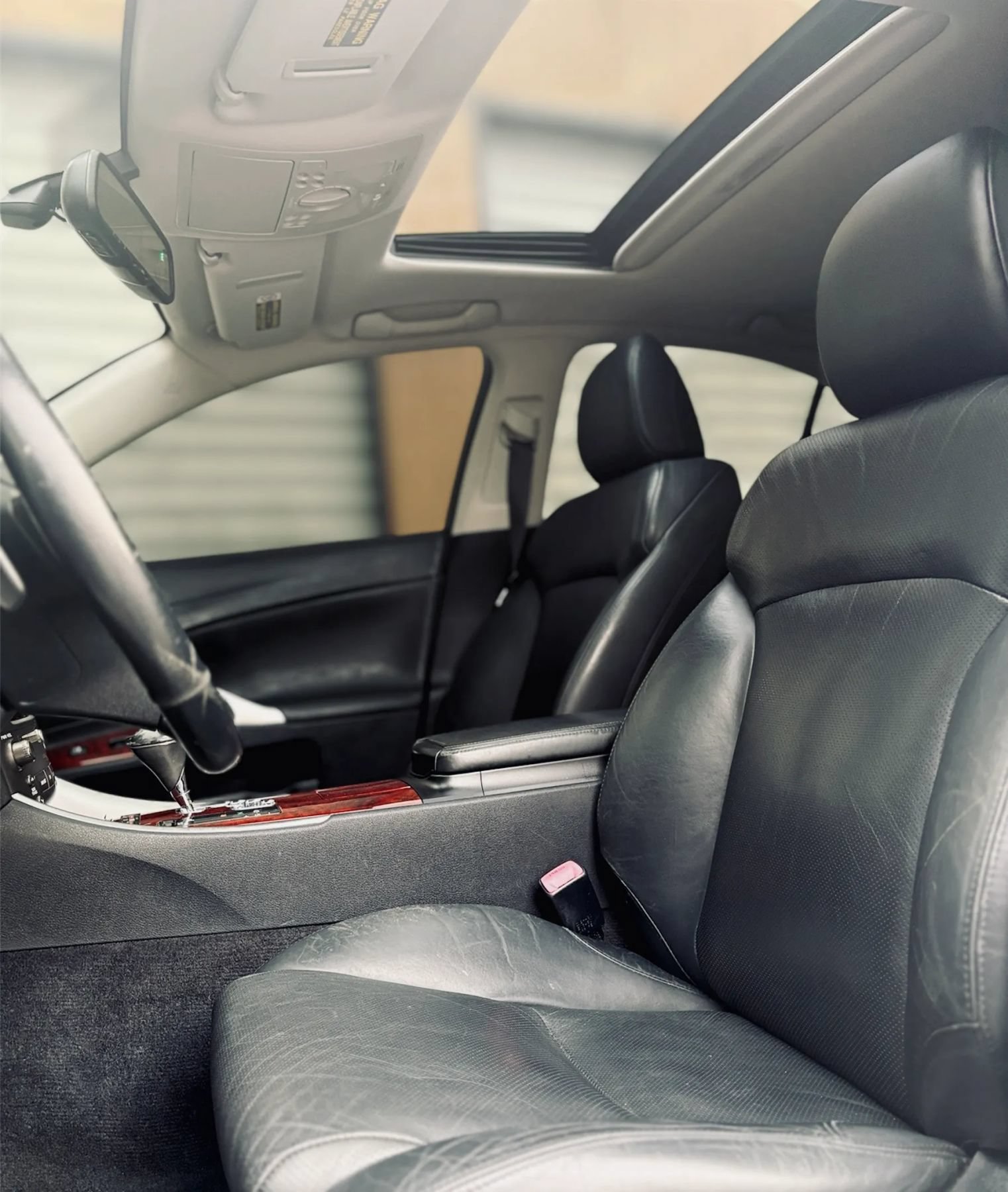 Used 2006 Lexus IS 250 AWD w/ Preferred Accessory Pkg image 3